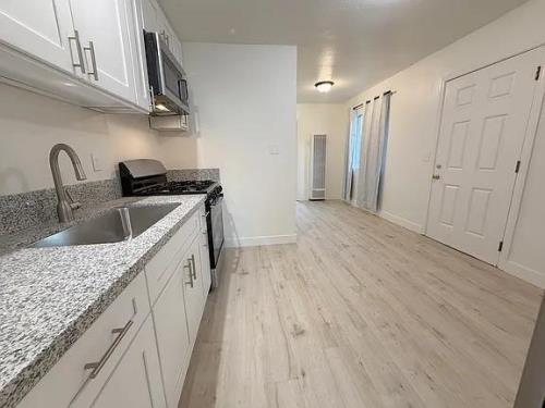 1823 Gardenia Ave, Long Beach, CA 90806