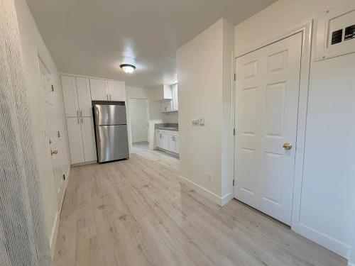 1823 Gardenia Ave, Long Beach, CA 90806