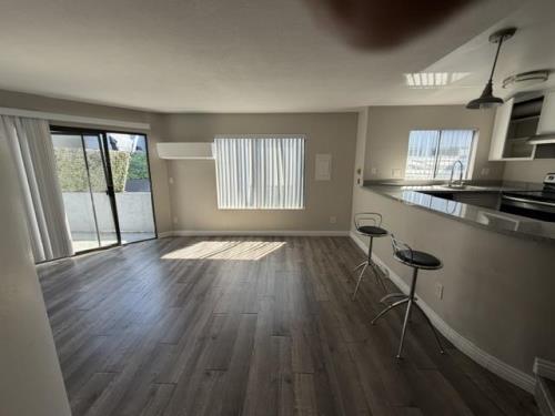1444 N. Poinsettia Place, Los Angeles, CA 90046