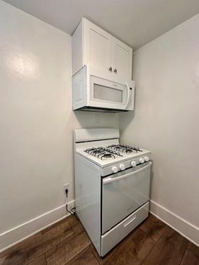 65 Roswell Ave., Long Beach, CA 90813