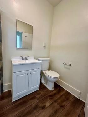 65 Roswell Ave., Long Beach, CA 90813