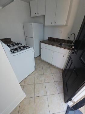 65 Roswell Ave., Long Beach, CA 90813