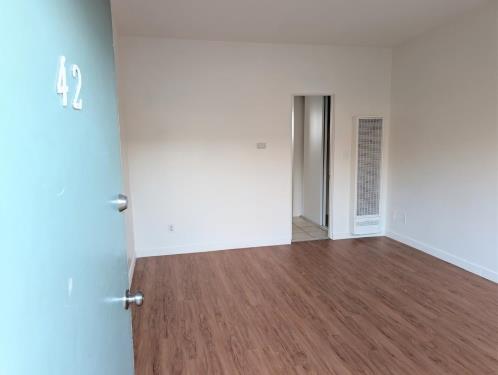 6737 Denny Ave., North Hollywood, CA 91606