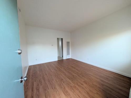 6737 Denny Ave., North Hollywood, CA 91606