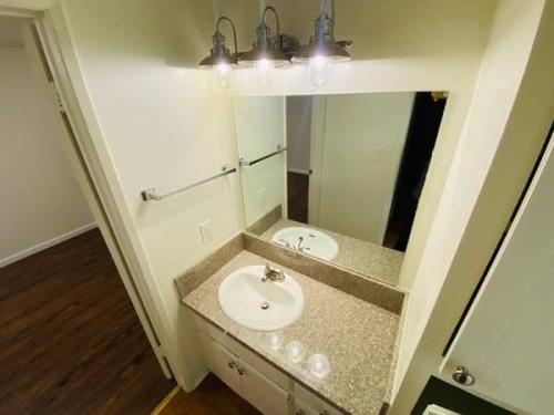 4342 West 130th St, Hawthorne, CA 90250