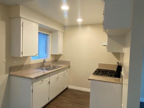 4342 West 130th St, Hawthorne, CA 90250