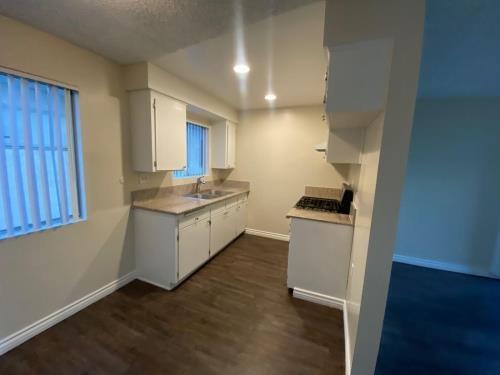 4342 West 130th St, Hawthorne, CA 90250