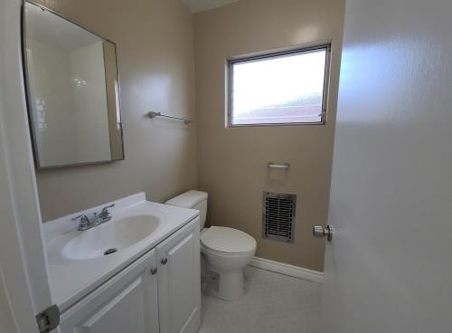 6326 Coldwater Cyn, North Hollywood, CA 91606