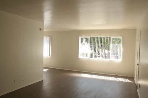 1425 E. Appleton St., Long Beach, CA 90802