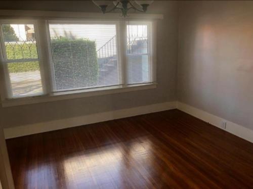 1325-1333 E 3rd St, Long Beach, CA 90802