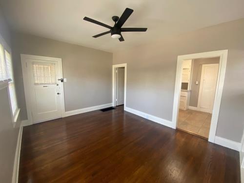 323 Hermosa Ave., Long Beach, CA 90803