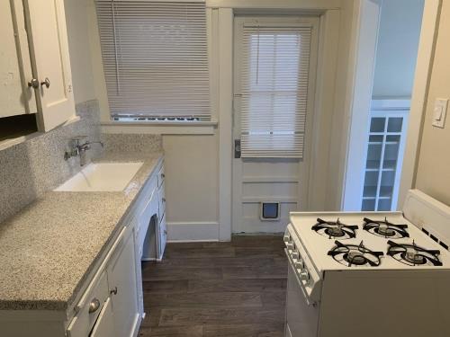 1117-1123 E. Appleton St, Long Beach, CA 90802