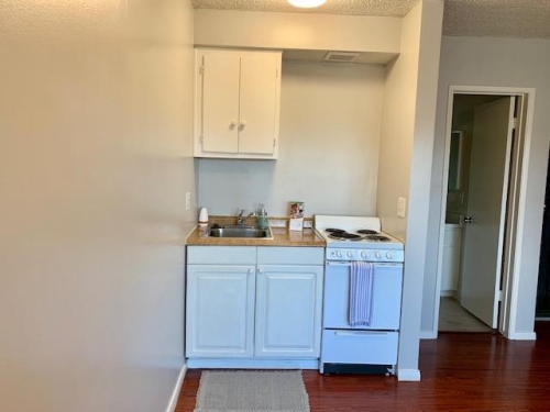 2450 E. 6th Street, Long Beach, CA 90814