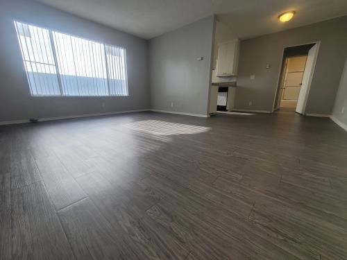 3731 Canfield Ave, Los Angeles, CA 90034