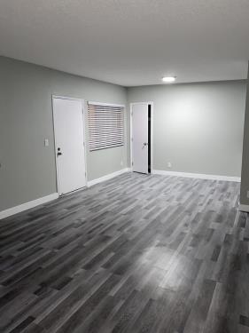 19925 Roscoe Ave., Winnetka, CA 91306