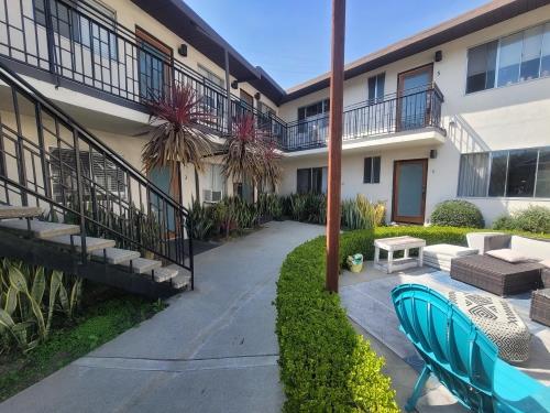 5952-5960 Benner St, Los Angeles, CA 90042