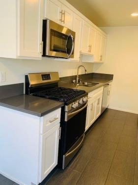 125 Cherry Ave, Long Beach, CA 90802