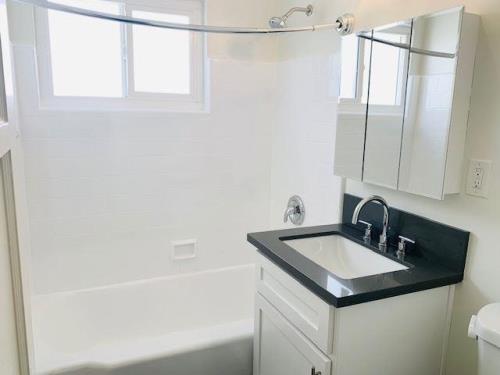 125 Cherry Ave, Long Beach, CA 90802