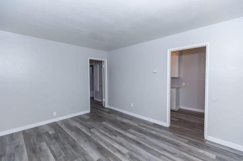 1094 Cherry Ave, Long Beach, CA 90813