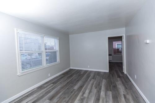 1094 Cherry Ave, Long Beach, CA 90813