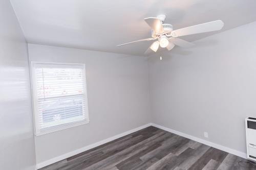 1094 Cherry Ave, Long Beach, CA 90813