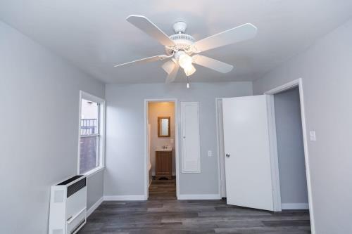 1094 Cherry Ave, Long Beach, CA 90813
