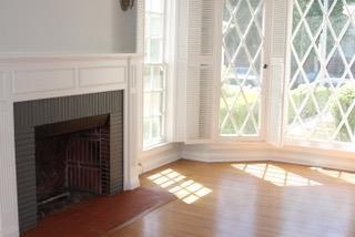 134 North Kings Road, Los Angeles, CA 90048