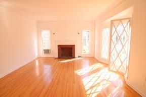 134 North Kings Road, Los Angeles, CA 90048