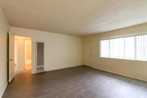 2346 W. 18th St, Los Angeles, CA 90019