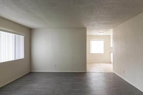 2346 W. 18th St, Los Angeles, CA 90019