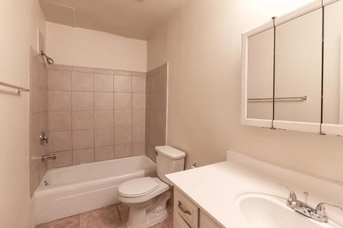 2346 W. 18th St, Los Angeles, CA 90019