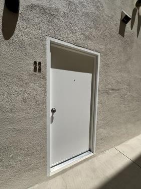 11810 Mayfield Ave, Los Angeles, CA 90049