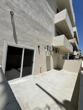 11810 Mayfield Ave, Los Angeles, CA 90049