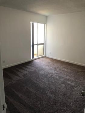 11810 Mayfield Ave, Los Angeles, CA 90049