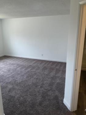11810 Mayfield Ave, Los Angeles, CA 90049