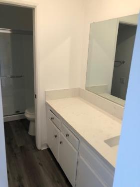 11810 Mayfield Ave, Los Angeles, CA 90049