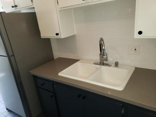 1437 E Windsor RD, Glendale, CA 91205