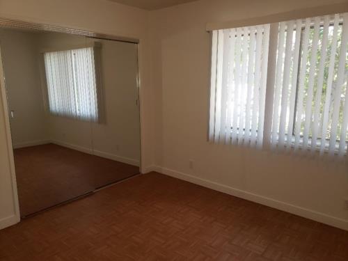 1437 E Windsor RD, Glendale, CA 91205