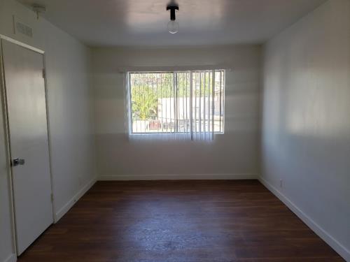 1437 E Windsor RD, Glendale, CA 91205