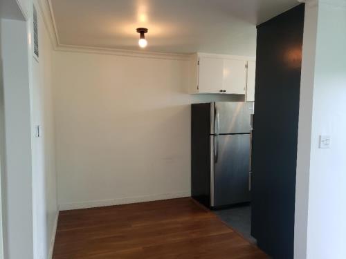 1437 E Windsor RD, Glendale, CA 91205