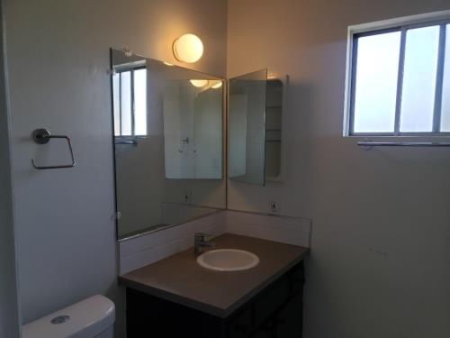 1437 E Windsor RD, Glendale, CA 91205