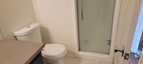 1437 E Windsor RD, Glendale, CA 91205