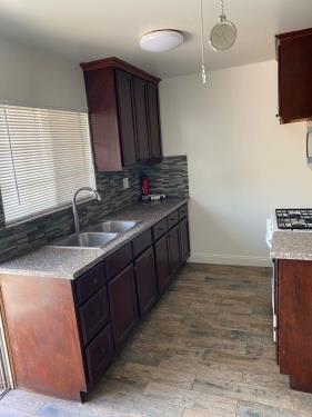 935 W Bishop St, Santa Ana, CA 92703