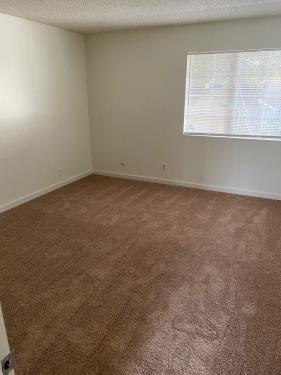 935 W Bishop St, Santa Ana, CA 92703