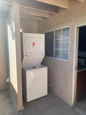 935 W Bishop St, Santa Ana, CA 92703