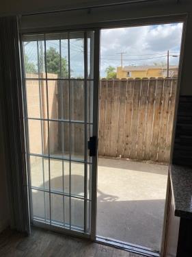 935 W Bishop St, Santa Ana, CA 92703