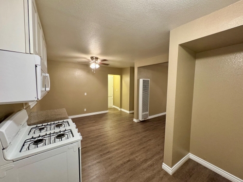 16131 Eucalyptus Ave, Bellflower, CA 90706