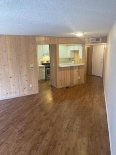 6929 Kester Avenue, Van Nuys, CA 91405