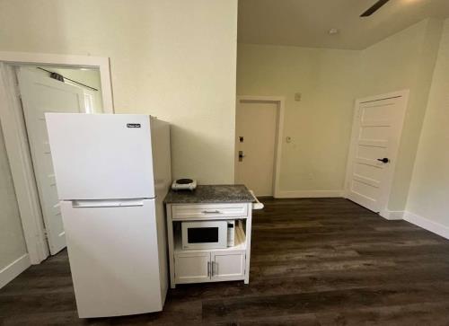 732 E. Santa Clara St., Ventura, CA 93001