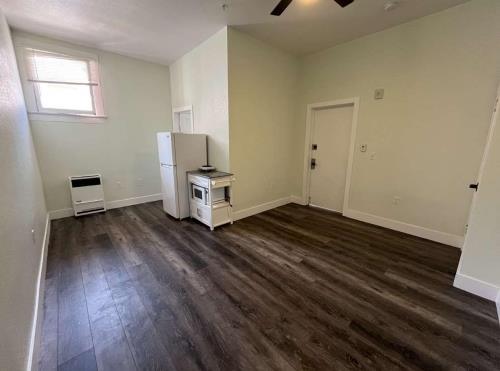 732 E. Santa Clara St., Ventura, CA 93001